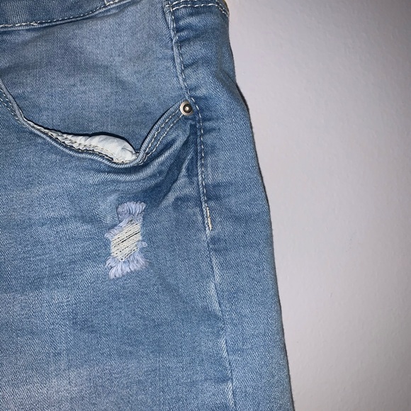 High-Low Jean Shorts!! - Picture 5 of 5